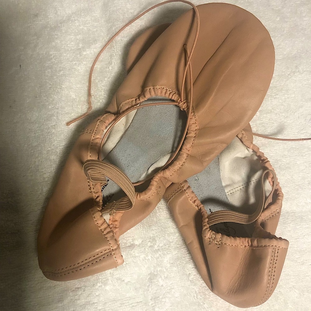 Girls ballet slippers